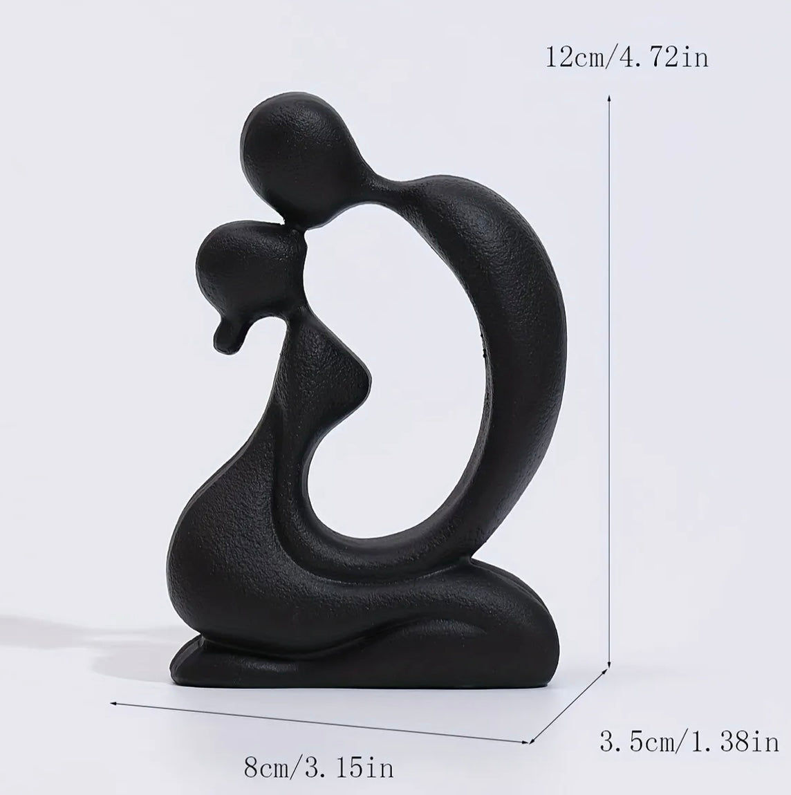 SMALL KISSING STATUE