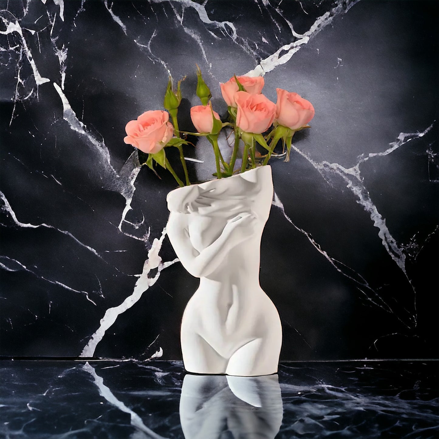 SUPERLUXE BODY VASE