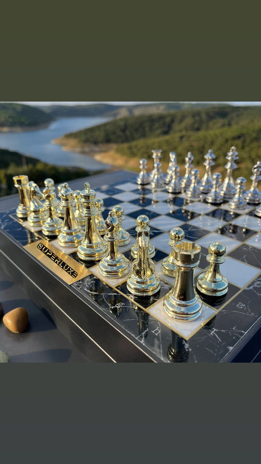 SUPERLUXE CHESS SET